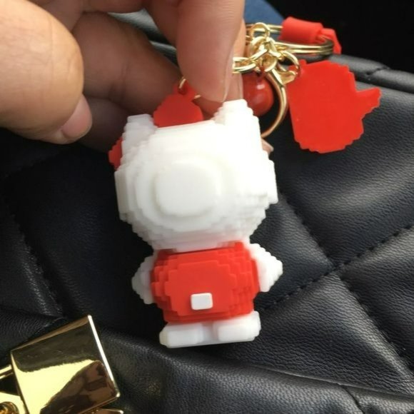 Keychain Hello Kitty red white  new 3 D - Picture 9 of 13